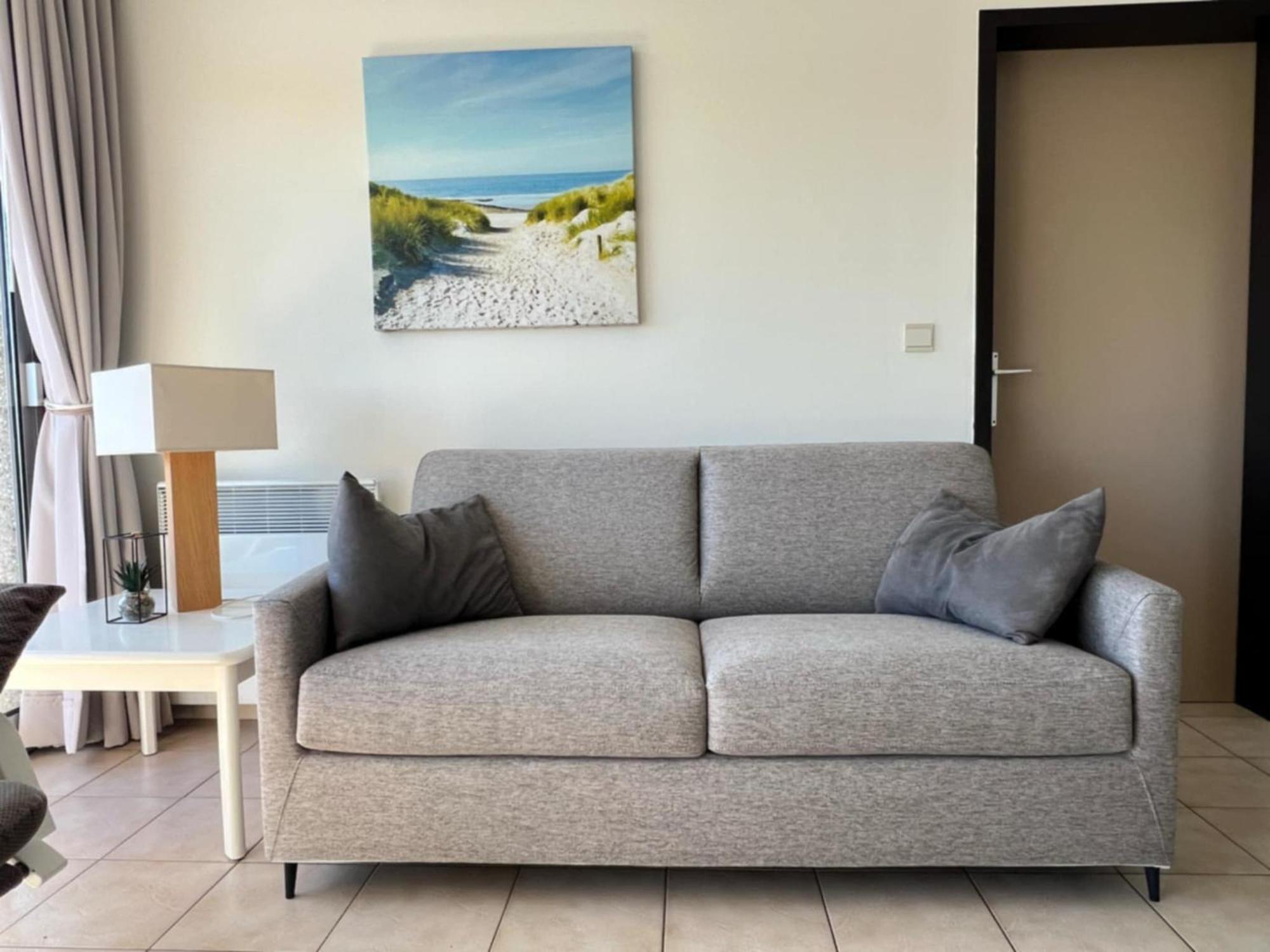 Appartement Residentie Astrid Met Private Parking Bredene Exterior photo